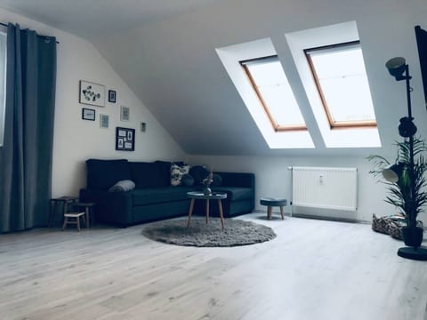 2-4 Personen Hund willkommen