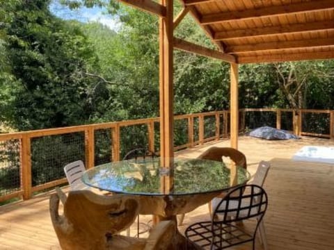 Gemütliche Ferienwohnung in Vivario mit Terrasse, Grill und Garten