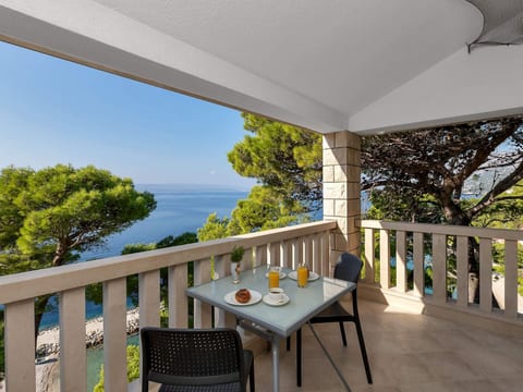 Pine Canopy Studio mit Balkon und Meerblick A1