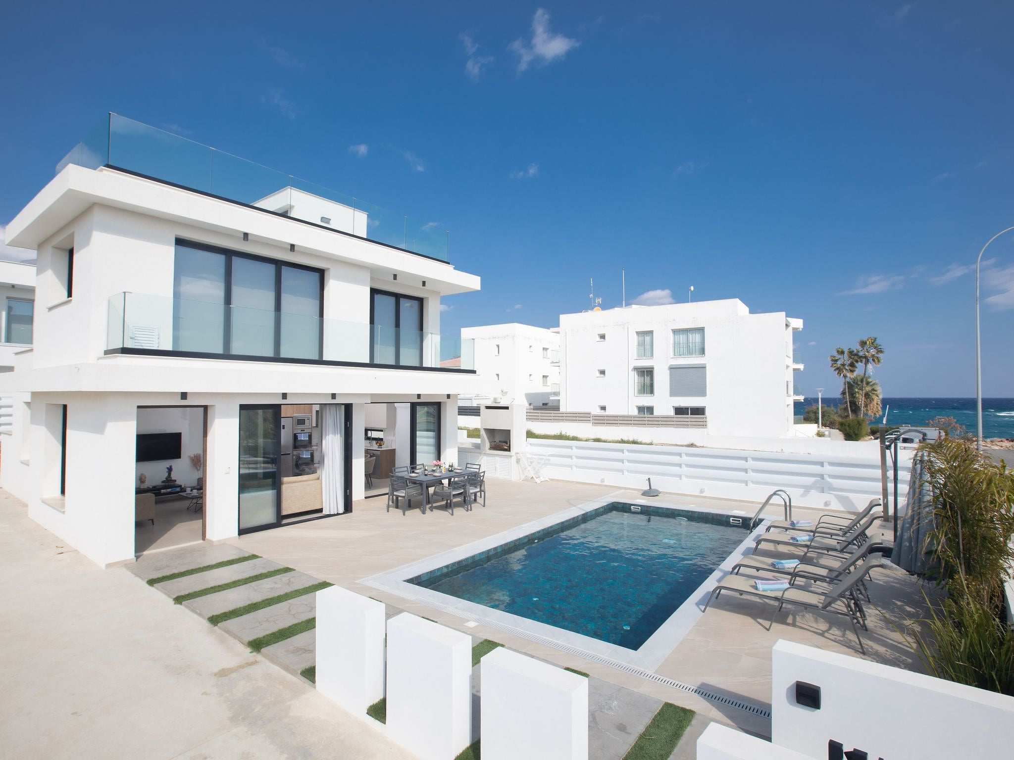 Haus in Paralimni mit Doppelveranda