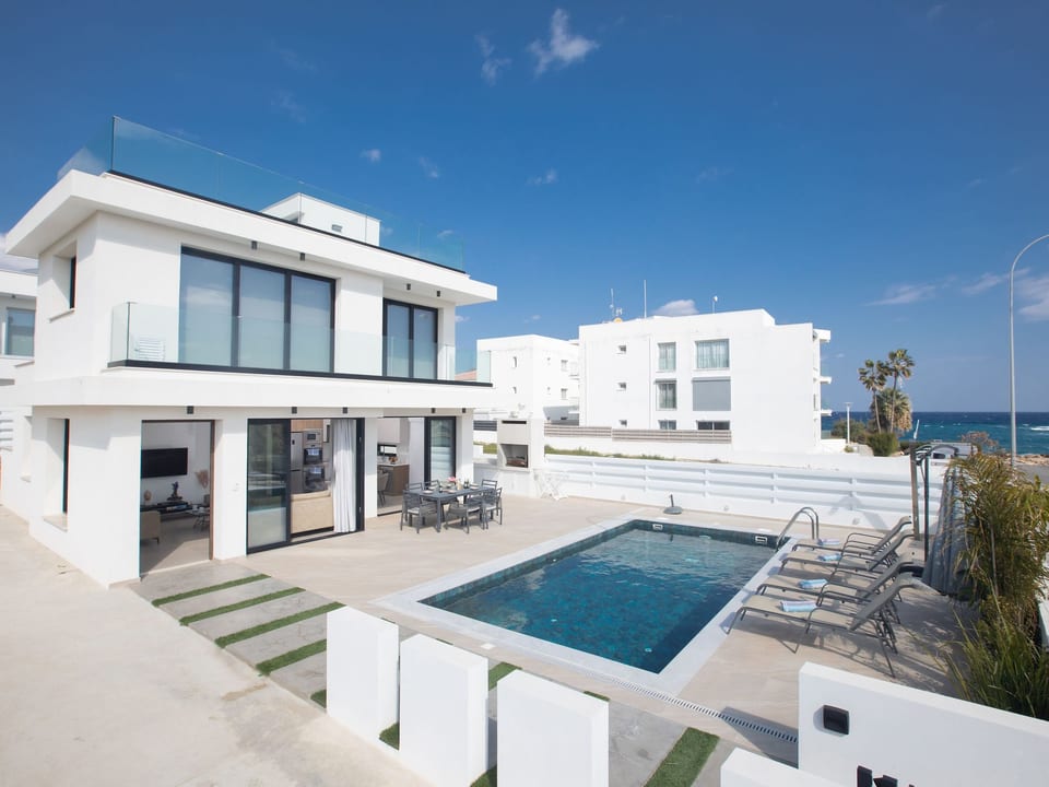 Casa en Paralimni con doble veranda - Protaras