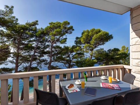 Pine Canopy Studio Apartment mit Meerblick A13