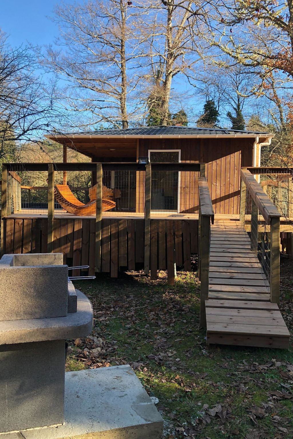 in Vivario mit Garten, Terrasse und Grill