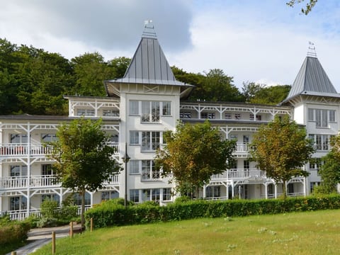 Seeschloss Binz Apartment 16- 2 Minuten zum Strand