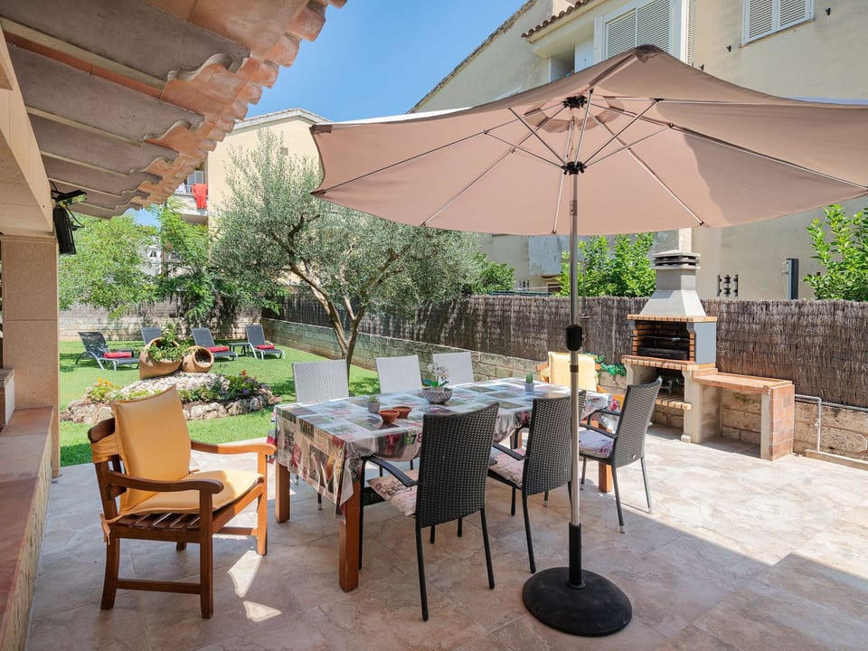 Villa élégante avec terrasse et à proximité de la plage - Alcúdia