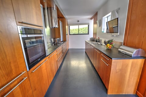 La Grange Emnitan - Modern Townhouse (Party Forbidden)