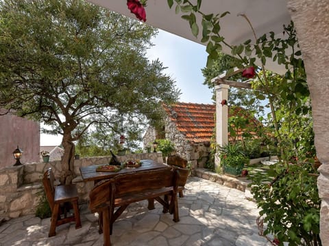 "Villa Lapis"
