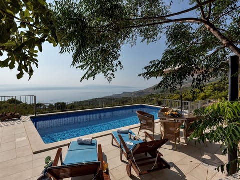 "Villa Lapis"