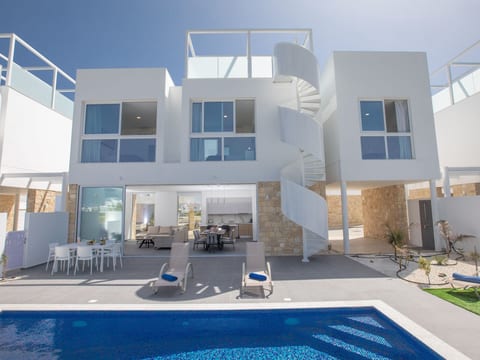 Ferienvilla Vie Bleu mit großem Pool