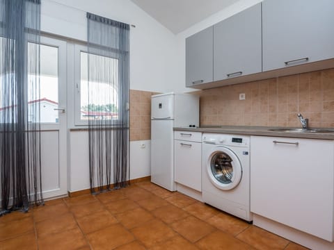 Apartment Wenig