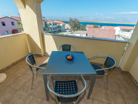 Apartment Partelj 4