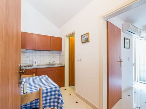 Apartment Partelj 8