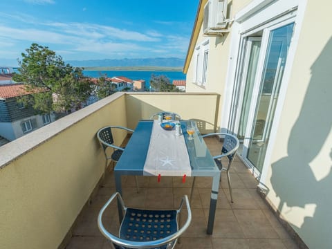 Apartment Partelj 9