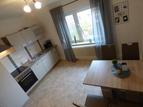 Große Ferienwohnung in Voslapp mit Garten