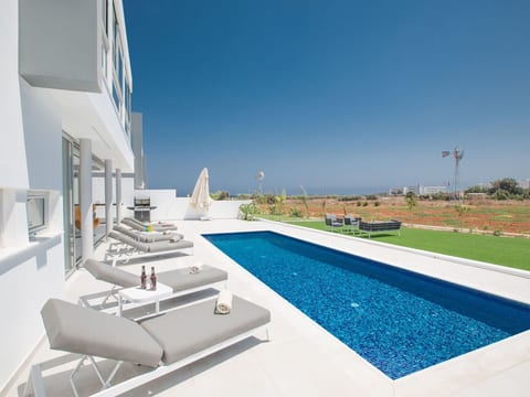 Haus in Pernera mit Bi-Fold Patio