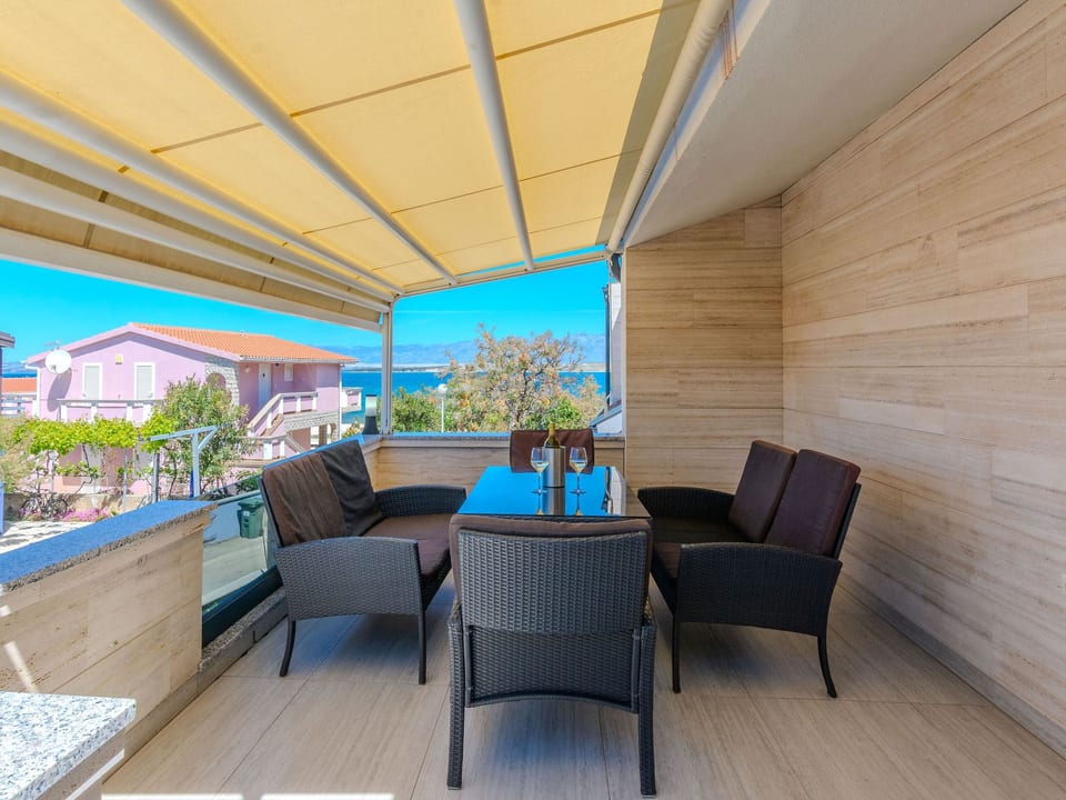 Apartment Lucica 3 - Vir
