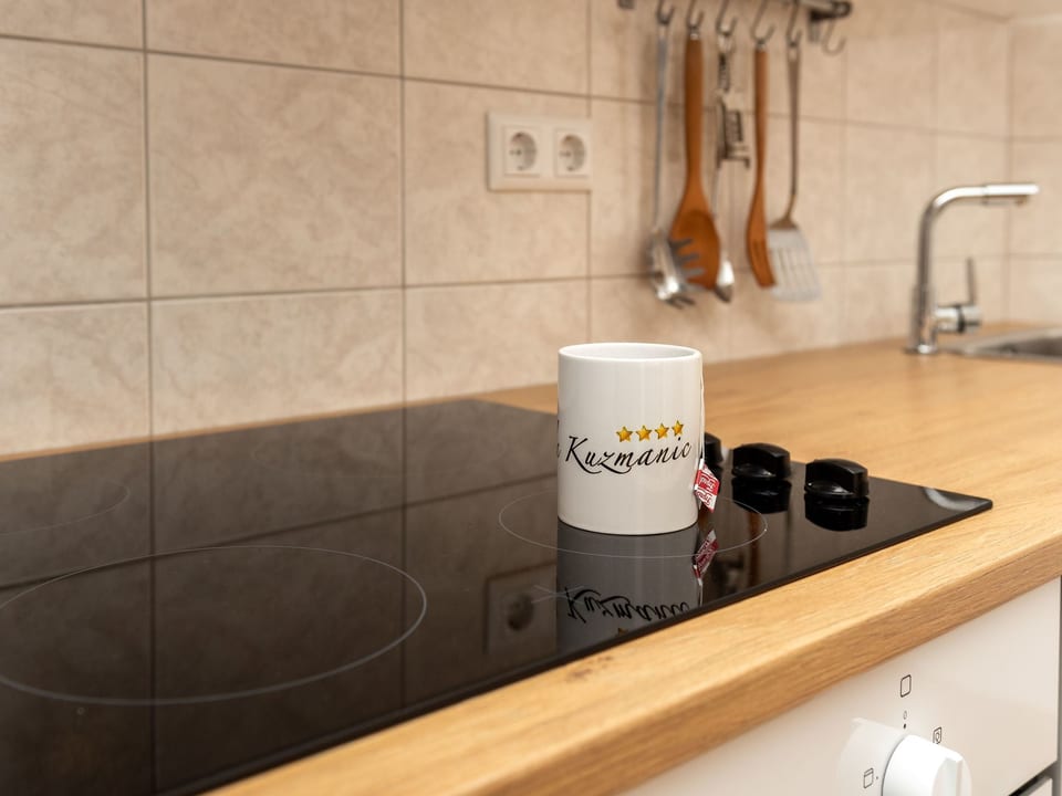 Apartamento superior de una habitación en Str - Okrug Donji