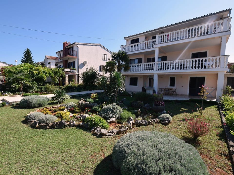 Marinela 1 - Njivice