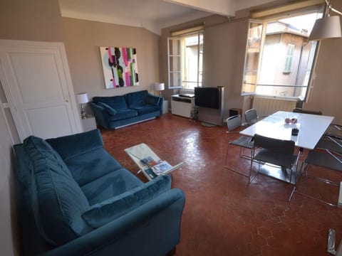 Strandnahe, helle Wohnung mitten in der Altstadt von Nizza mit fantastischem Bl