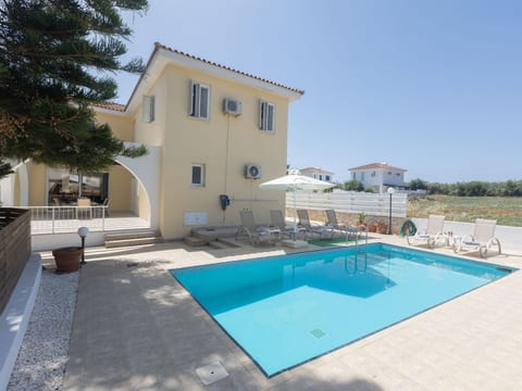 Ferienvilla "Holiday Villa" mit privatem Pool