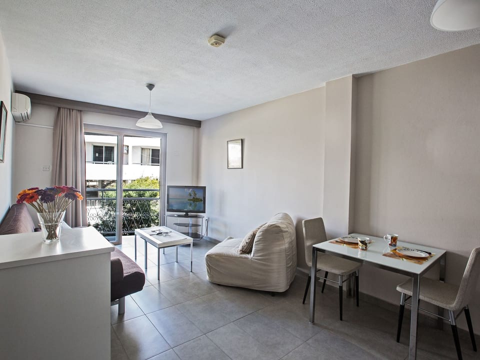 Charmante Ferienwohnung mit Balkon - Protaras