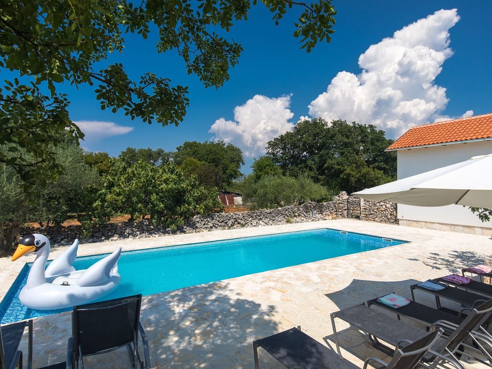 Villa Nadia con piscina privada - Čižići