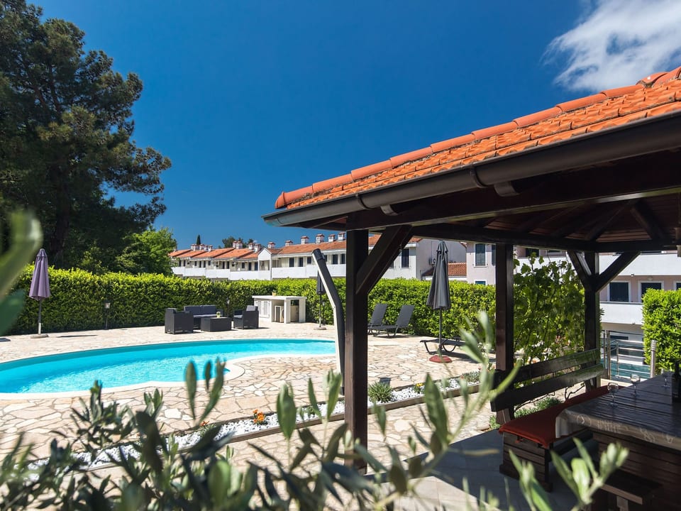 Ore mit privatem Pool - Milohnići