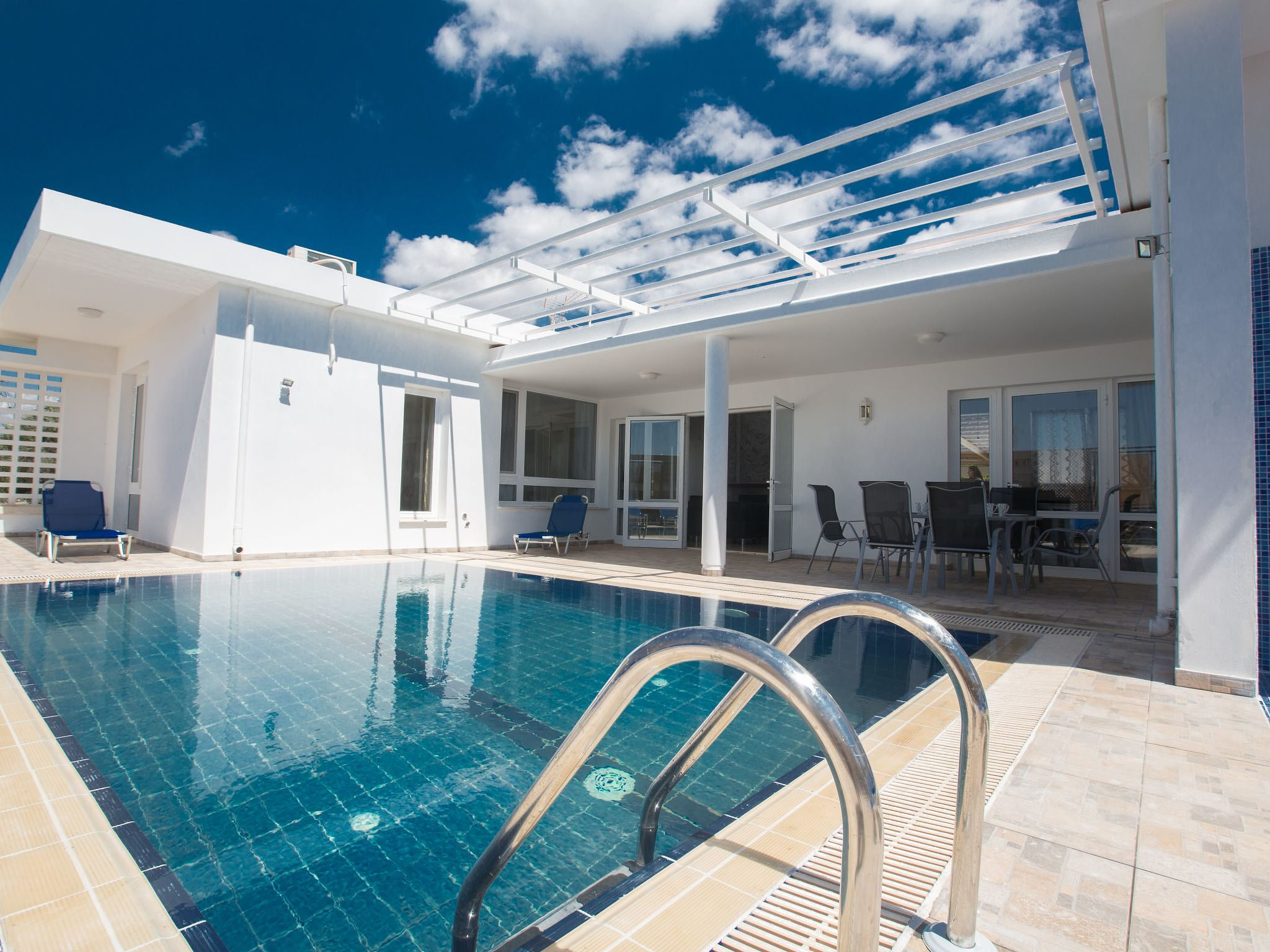 Moderne Ferienvilla in Ayia Napa