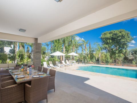 Haus in Ayia Napa mit privatem Pool