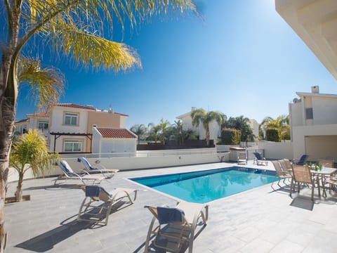 Schöne Ferienvilla mit privatem Pool