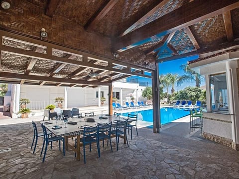 Familienvilla in Paralimni mit spektakulärer Aussicht