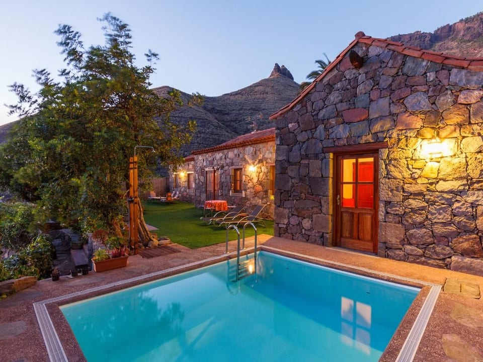 Komfortables Ferienhaus mit privatem Pool und idealer Lage im Naturpark mit Näh - Agaete