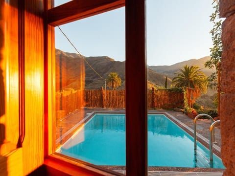 Komfortables Ferienhaus mit privatem Pool und idealer Lage im Naturpark mit Näh