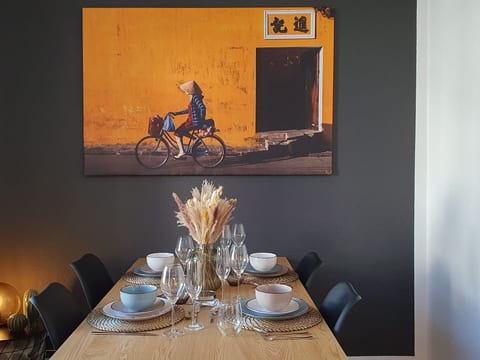 250m Rhein - ruhiges Apartement nähe Hbf -K-111-S