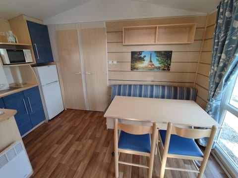 Smart Home Paris, Europapark, Rulantica ca. 15min