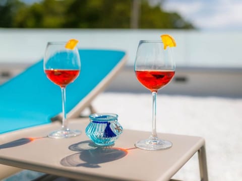 Strandhaus mit Pool in Meeresnähe