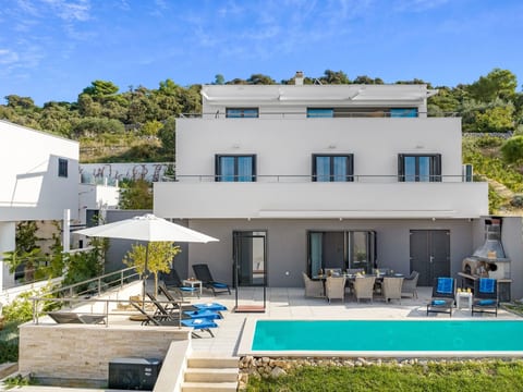 Villa Tyra