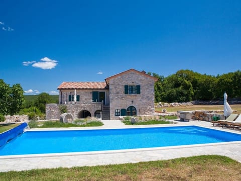 Villa "Oravec" mit Garten, Grill und Terrasse