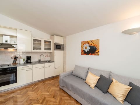 Apartment Grbic 4