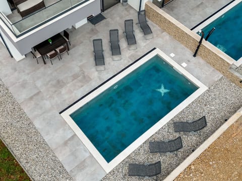 Villa "Lavanda" mit Garten, Grill und Terrasse