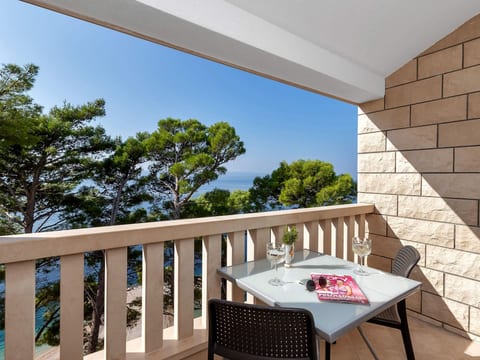 Pine Canopy Family Studio mit Balkon und Meerblick A3