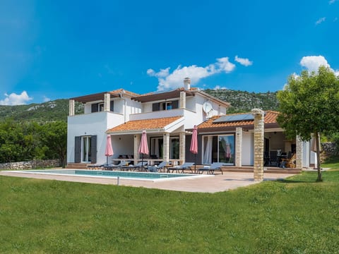 Villa Sunrise