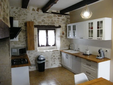Haus "Lou Chastel" mit eigenem Pool