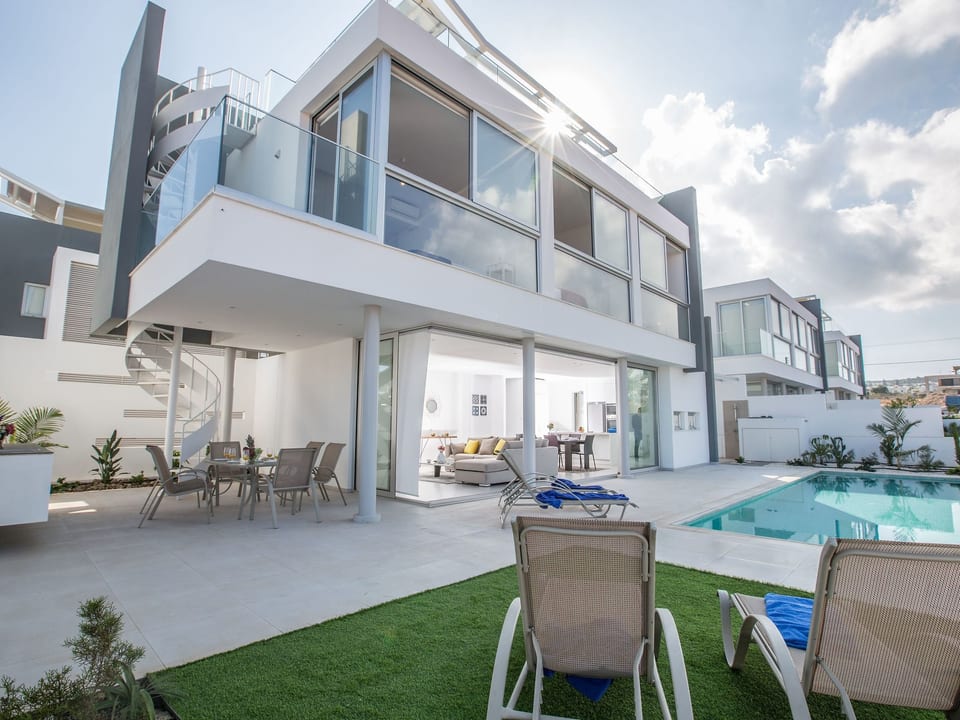 3-Schlafzimmer-Villa mit Pool, Dachgarten, Meerblick - Pegeia