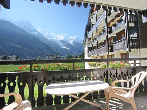 "Les Balcons du Savoy 104"