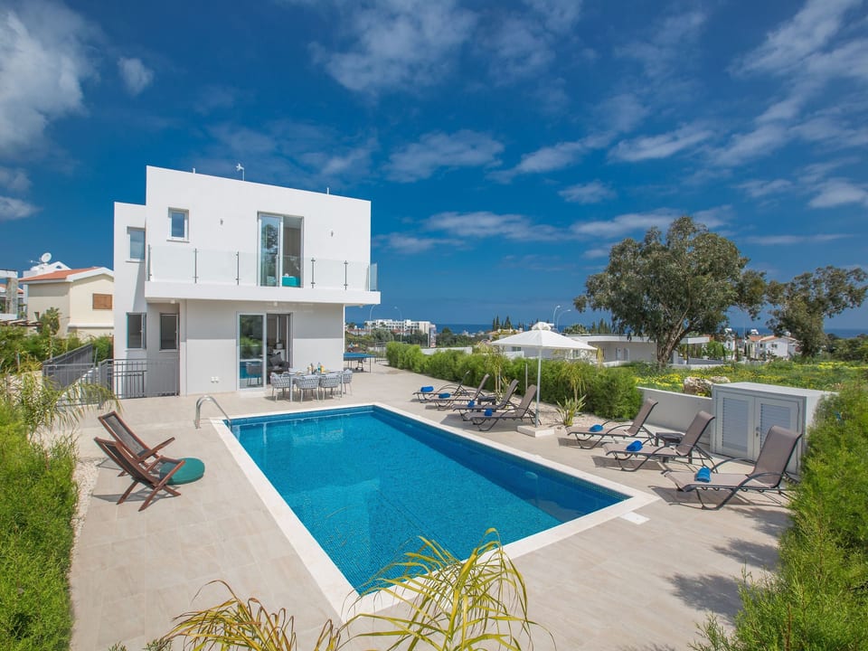 Schöne, topmoderne Ferienvilla auf Zypern - Protaras