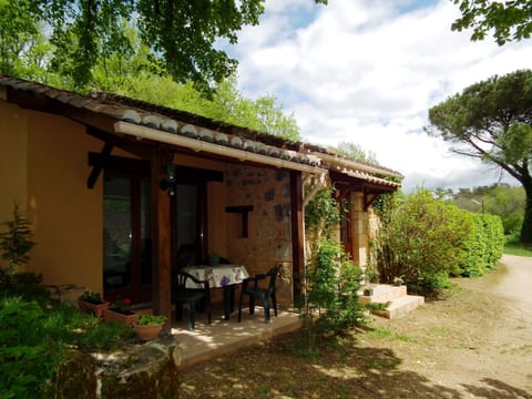 Domaine "Le Fournil" mit Jacuzzi