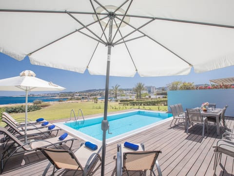 Haus in Protaras mit Pool und Meerblick