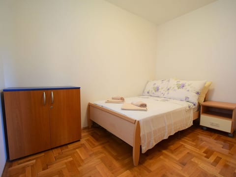 Mirela