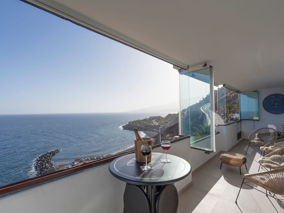 Appartement lumineux avec une vue imprenable sur la mer et la plage - Radazul